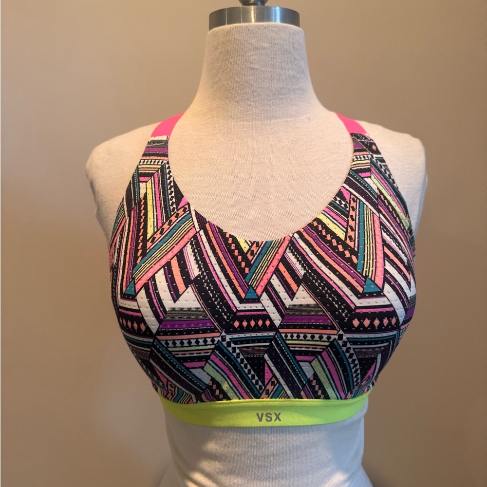 Victoria’s Secret VSX Women's Geometric Print Sports Bra - Multicolor size 34 DD